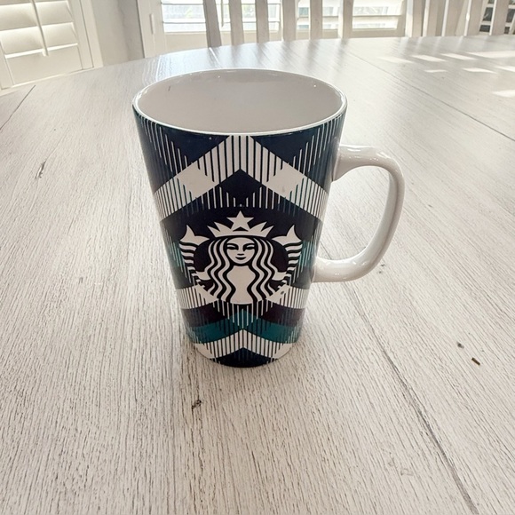 STARBUCKS White Green Black Plaid 16 Ounce Tall Handled Starbucks Logo Mug 2015 - Picture 1 of 5